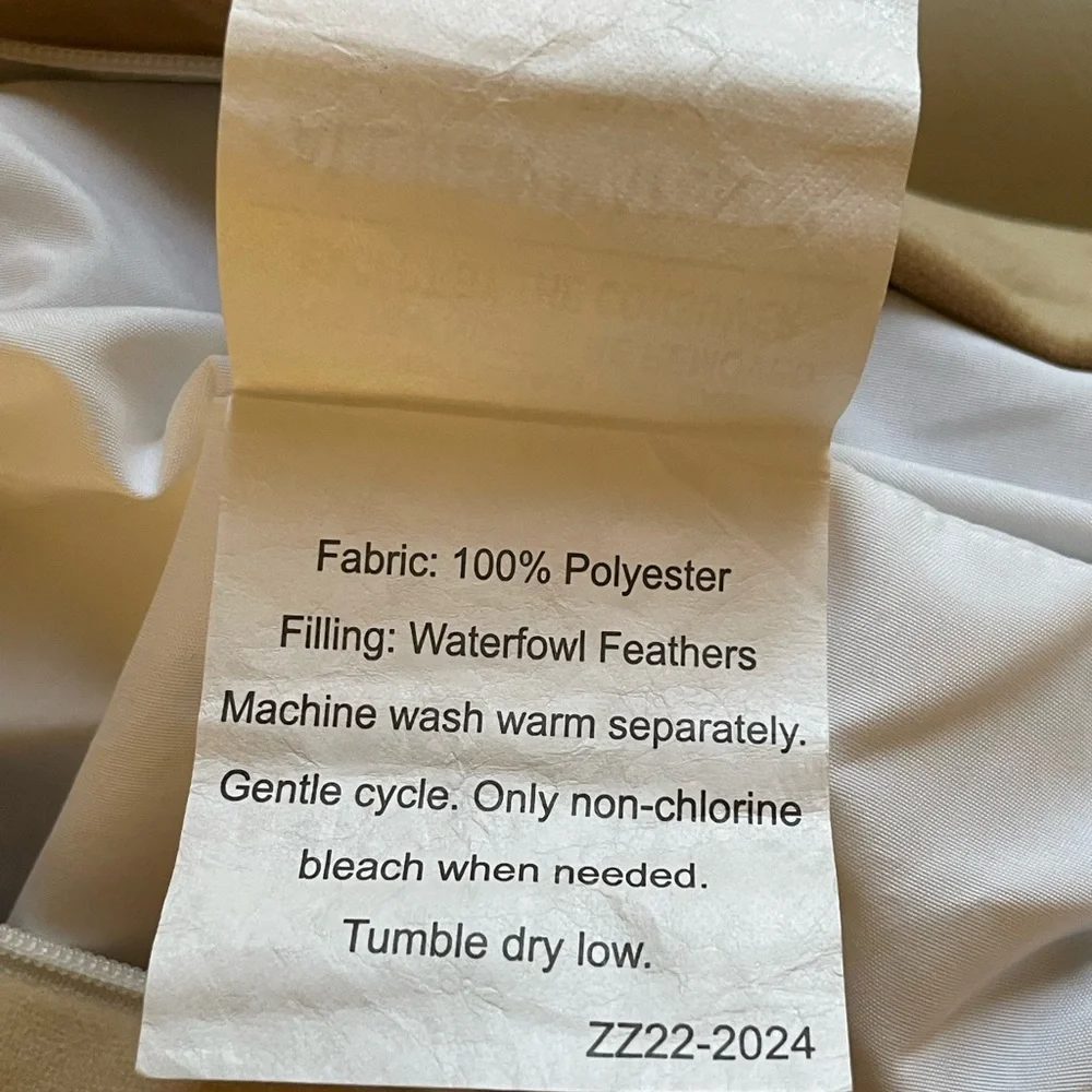 TGH ITALY Tan Velvet Suede like Square Pillow Case Zipped COVER  NWT 20”